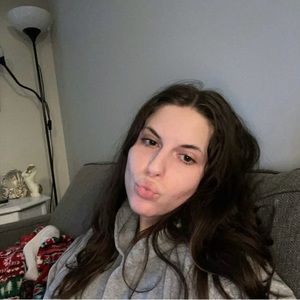 Meet your Posher, Zoe